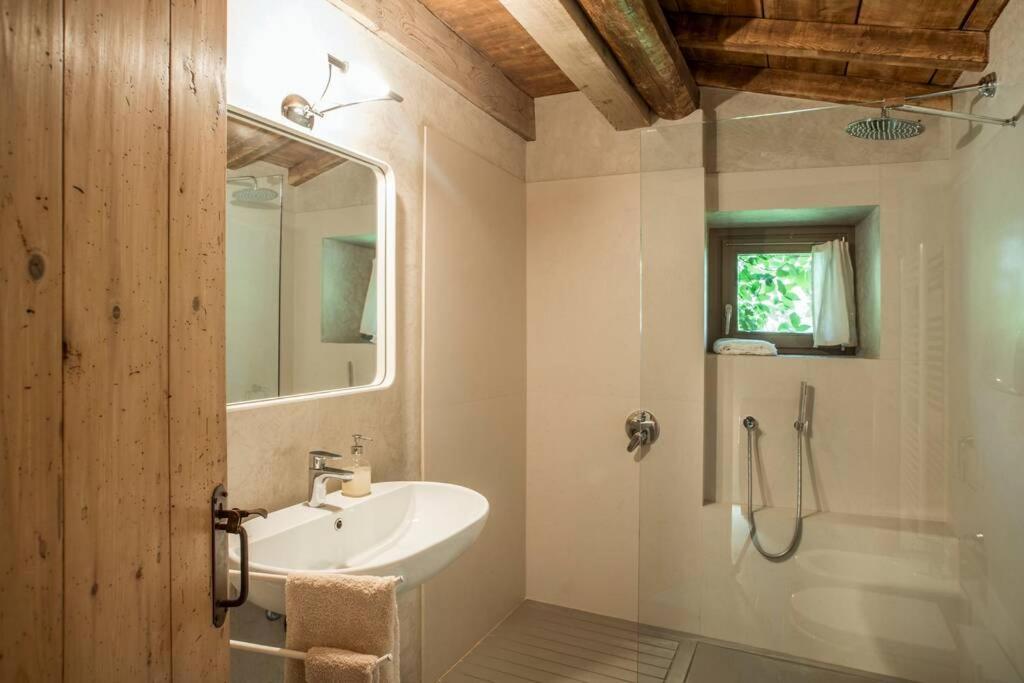 Betta - Newly Renovated Lake-View Terrace Apartment, Peaceful And Silent Surroundings ตอสโกลาโน มาแดร์โน ภายนอก รูปภาพ